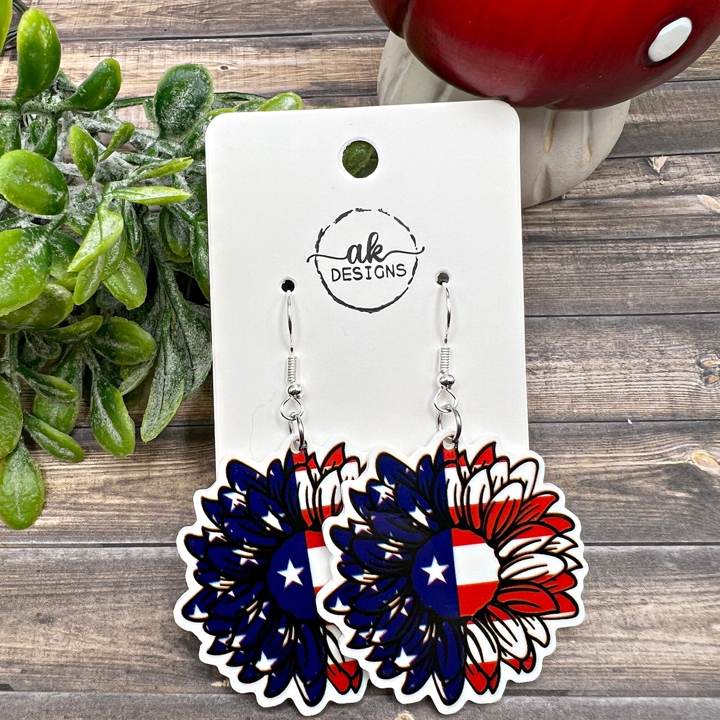 American Flag Lips and Sunflower Plant Clearance