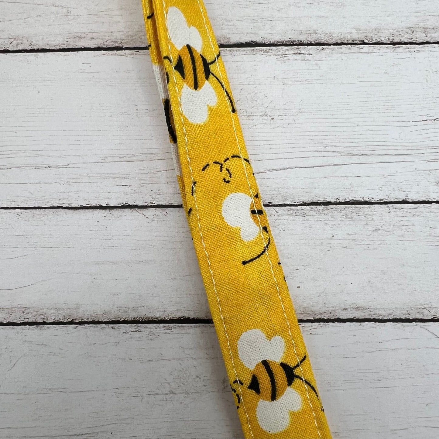 Handmade 20" Fabric  Bee   Lanyard Breakaway Keychain Keys Badge Holder