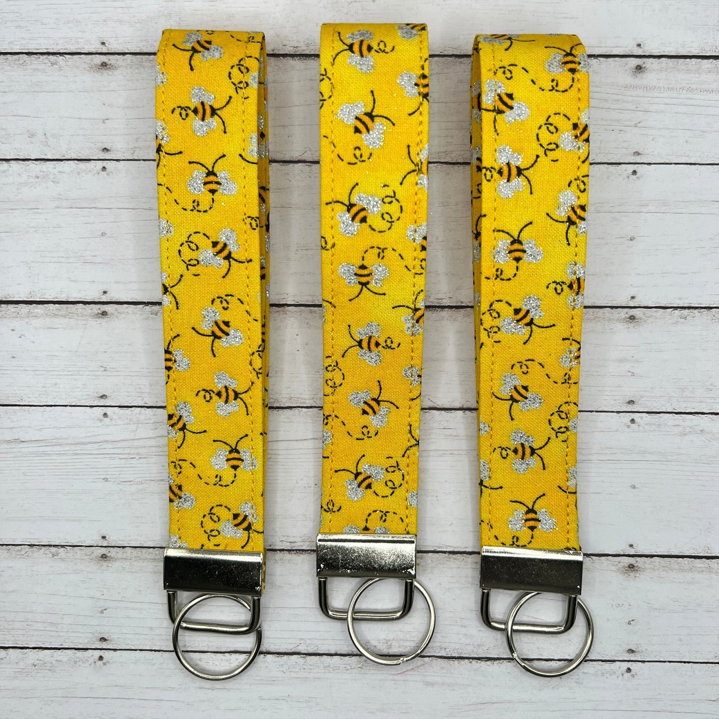 Handmade    Yellow Bumblebee Bee   6" Fabric Key Fob Keyfob Keychain Wristlet Keys